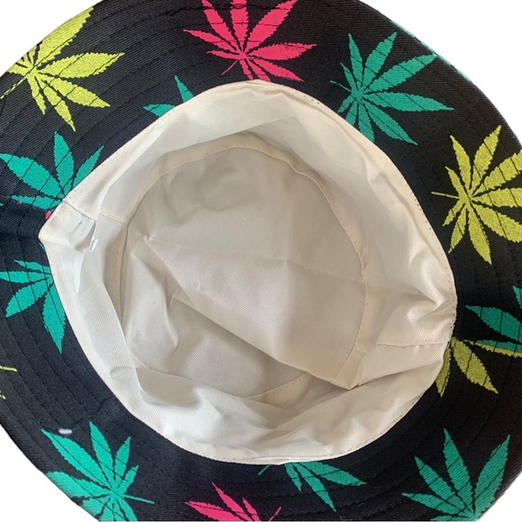 Bucket hat.  Weed print.  OSFM. NWT - Picture 3 of 3
